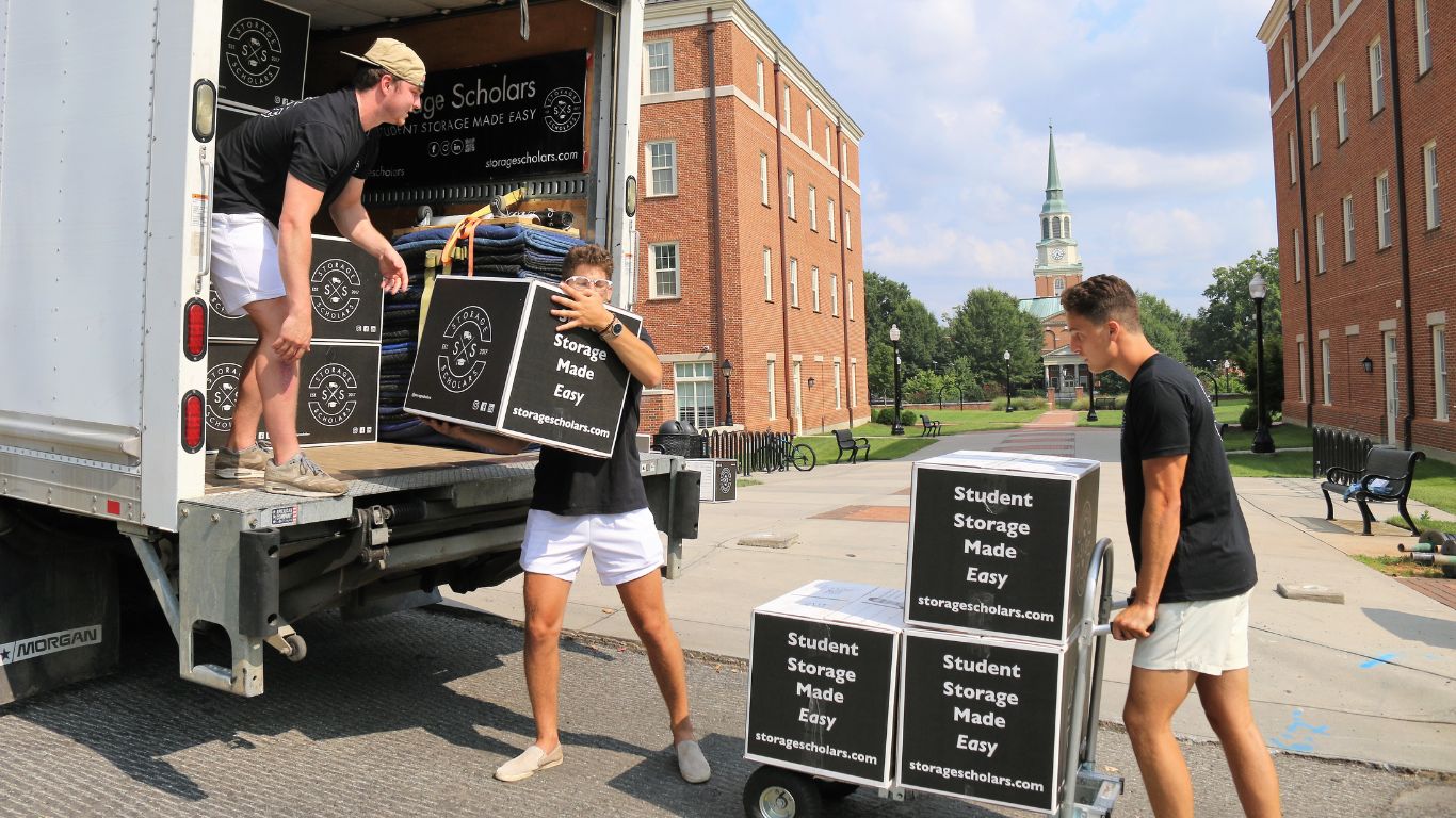 Storage Scholars Summer Storage for College StudentsKnow your Options!